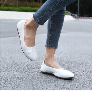Elegant White Women's Flats with flexible souls